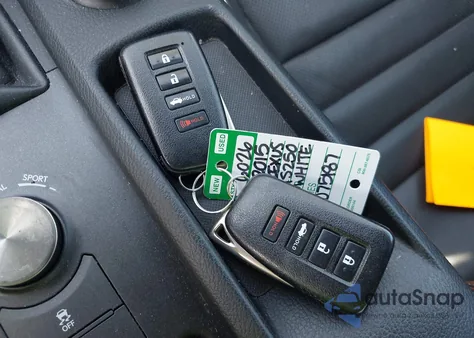 2015 Lexus Is 250 z USA, uszkodzony, nr VIN JTHBF1D24F5075187